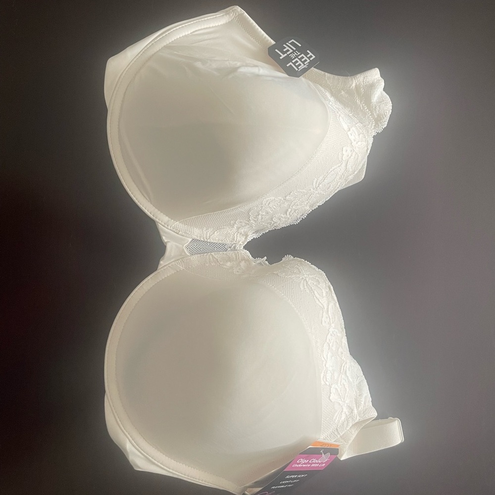 Olga Cloud 9 Underwire Contour Lace Bra